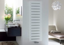 Aranżacja grzejnika Metropolitan Horizontal firmy Zehnder - Spa 1225 x 500